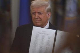 trumptan-surpriz-cikis-gumruk-vergisi-gelirleri-vatandasa-dagitilabilir-4fmLET4m.jpg