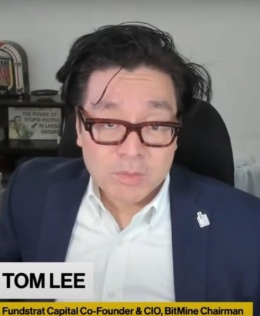 Wall Street kriptoyu sessizce topluyor! Tom Lee: “Henüz zirvede değiliz, döngünün ortasındayız” 10 wall-street-kriptoyu-sessizce-topluyor-tom-lee-henuz-zirvede-degiliz-dongunun-ortasindayiz-dFbwN9l9.jpg