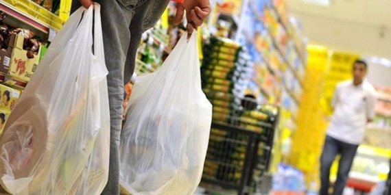 Zincir Marketlere Bez ve Kağıt Torba Zorunluluğu İçin Yaptırım Sinyali! Plastik Poşet Seçeneği Geri Gelebilir