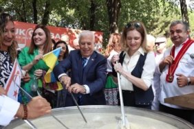 4. Bursa Uluslararası Gastronomi Festivali Merinos Park'ta Başladı 6 4-bursa-uluslararasi-gastronomi-festivali-merinos-parkta-basladi-HiAbPeH1.jpg