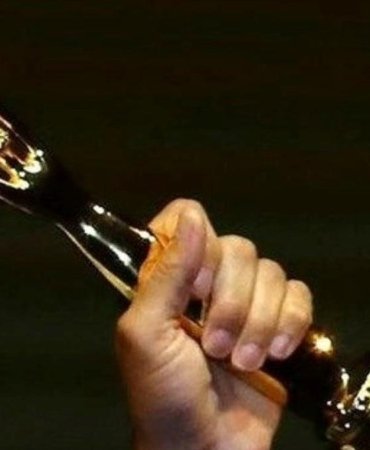 Adana Altın Koza'da Bu Yıl Barış ve İklim Temasıyla Adeta Uçuşa Geçen Bir Festival: Ödüller 5 Milyon 200 Bin Lira 10 adana-altin-kozada-bu-yil-baris-ve-iklim-temasiyla-adeta-ucusa-gecen-bir-festival-TdOGRnms.jpg