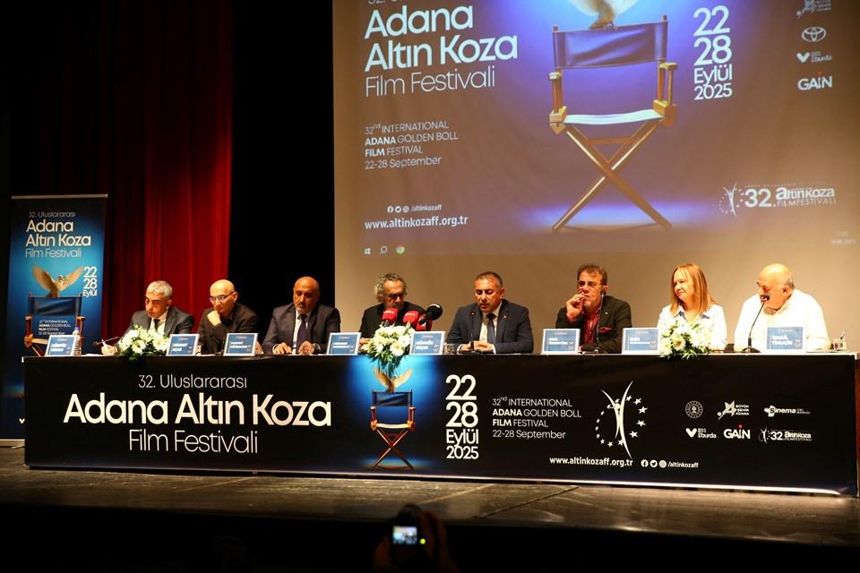 Adana Altın Koza'da Bu Yıl Barış ve İklim Temasıyla Adeta Uçuşa Geçen Bir Festival: Ödüller 5 Milyon 200 Bin Lira 1 Adana Altın Koza'da Bu Yıl Barış ve İklim Temasıyla Adeta Uçuşa Geçen Bir Festival: Ödüller 5 Milyon 200 Bin Lira