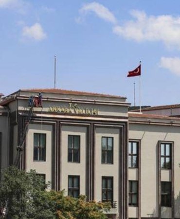 Ankara'da Yoğun Duman ve İs Kokusu Paniği! Sebebi Başka Bir Şehirdeki Orman Yangını 2 ankarada-yogun-duman-ve-is-kokusu-panigi-sebebi-baska-bir-sehirdeki-orman-yangini-SmjKgTZ6.jpg