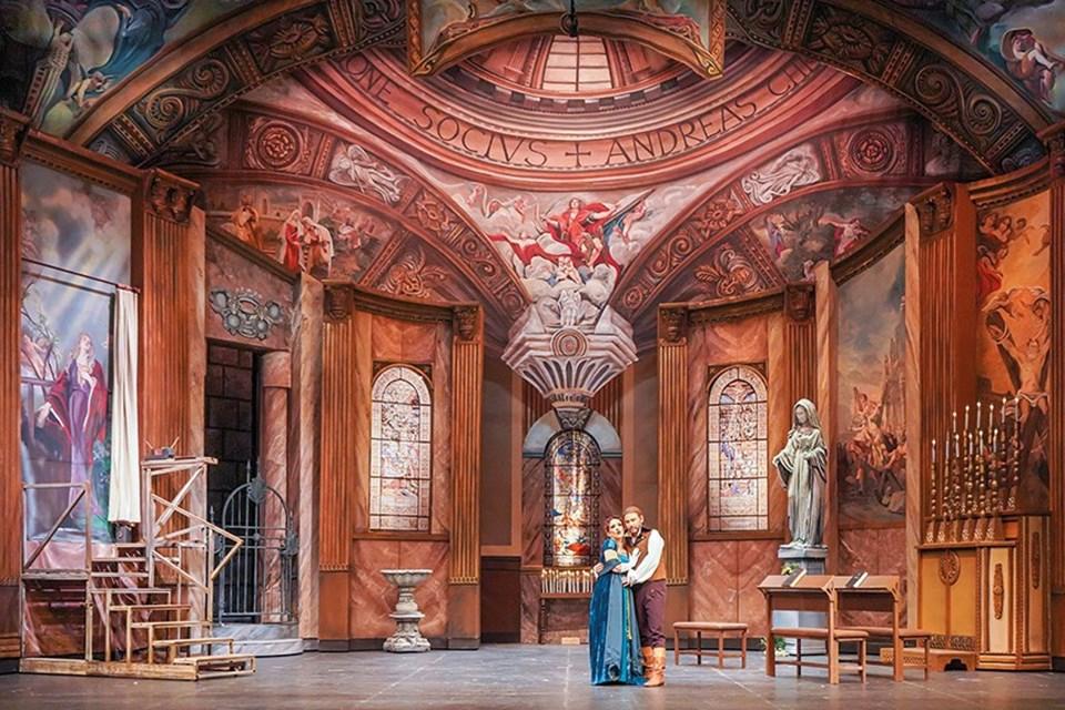 Aspendos’ta Dünyanın Dözüm Noktasında Büyüleyen Müzikal Buluşma: Turandot ve La Traviata ile Akustik Şölen 2 Aspendos’ta Dünyanın Dözüm Noktasında Büyüleyen Müzikal Buluşma: Turandot ve La Traviata ile Akustik Şölen