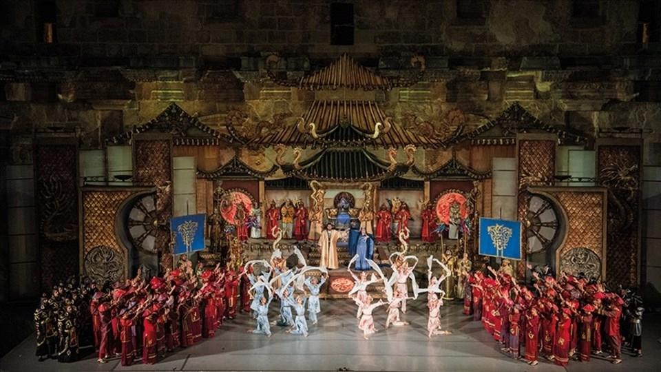 Aspendos’ta Dünyanın Dözüm Noktasında Büyüleyen Müzikal Buluşma: Turandot ve La Traviata ile Akustik Şölen 1 Aspendos’ta Dünyanın Dözüm Noktasında Büyüleyen Müzikal Buluşma: Turandot ve La Traviata ile Akustik Şölen