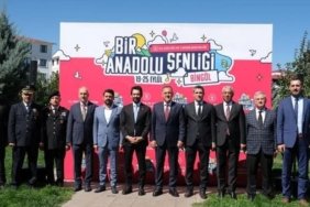 Bir Anadolu Şenliği Bingöl’de Başladı: Anadolu’nun Ortak Ruhu Şenlik Havasında Yeniden Canlandı 7 bir-anadolu-senligi-bingolde-basladi-anadolunun-ortak-ruhu-senlik-havasinda-yeniden-canlandi-52sUOHCj.jpg