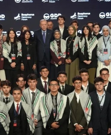 Bosphorus Diplomasi Forumu’nda Gençler Küresel Adalet İçin Ses Yükseltti 3 bosphorus-diplomasi-forumunda-gencler-kuresel-adalet-icin-ses-yukseltti-X68GK3Ui.jpg