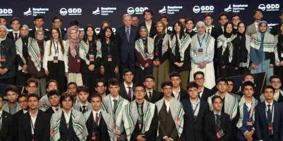 Bosphorus Diplomasi Forumu’nda Gençler Küresel Adalet İçin Ses Yükseltti