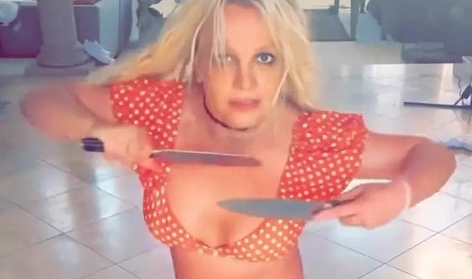 Britney Spears İçin Yeni İddialar! Ailesi "Yetişkin Gibi İşlev Göremiyor" Dedi 1 Britney Spears İçin Yeni İddialar! Ailesi "Yetişkin Gibi İşlev Göremiyor" Dedi