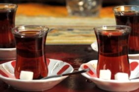 ÇAYKUR'dan Kuru Çaya Yeni Zam! Fiyatlar Ortalama Yüzde 7,5 Arttı 2 caykurdan-kuru-caya-yeni-zam-fiyatlar-ortalama-yuzde-75-artti-dqOI4sit.jpg