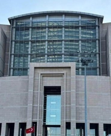 CHP İstanbul Yönetimi Mahkeme Kararıyla Görevden Alındı! Borsa İstanbul'da Sert Düşüş Yaşandı 9 chp-istanbul-yonetimi-mahkeme-karariyla-gorevden-alindi-borsa-istanbulda-sert-dusus-yasandi-pnlRYmgb.jpg