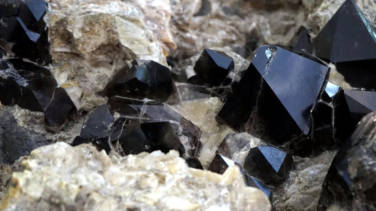 Çin'den Nadir Metal Kaçakçılığına Karşı Ulusal Güvenlik Operasyonu 2 cinden-nadir-metal-kacakciligina-karsi-ulusal-guvenlik-operasyonu-uiwND33Y.jpg