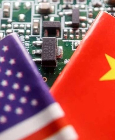 Çip Savaşları Kızışıyor! ABD, Samsung ve SK Hynix'in Çin'deki Üretim Muafiyetini İptal Etti 10 cip-savaslari-kizisiyor-abd-samsung-ve-sk-hynixin-cindeki-uretim-muafiyetini-iptal-etti-2VaDk2uF.jpg