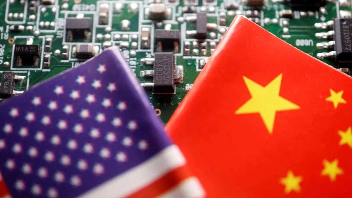 Çip Savaşları Kızışıyor! ABD, Samsung ve SK Hynix'in Çin'deki Üretim Muafiyetini İptal Etti 2 cip-savaslari-kizisiyor-abd-samsung-ve-sk-hynixin-cindeki-uretim-muafiyetini-iptal-etti-2VaDk2uF.jpg