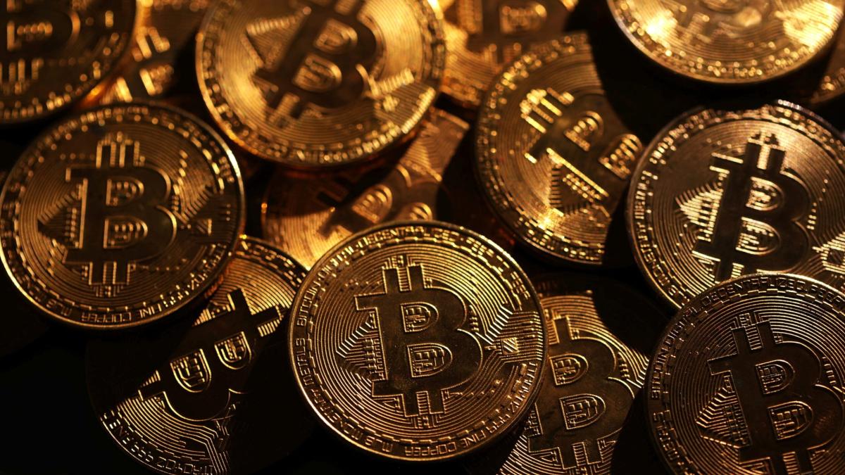 El Salvador'dan Kuantum Saldırısına Karşı Stratejik Hamle! 6.274 Bitcoin 14 Yeni Cüzdana Aktarıldı 2 el-salvadordan-kuantum-saldirisina-karsi-stratejik-hamle-6274-bitcoin-14-yeni-cuzdana-aktarildi-GT4Us5gB.jpg