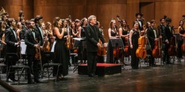 Genç Yetenekler Avrupa'yı Fethetti! Türk Gençlik Filarmoni Orkestrası Ayakta Alkışlandı 8 genc-yetenekler-avrupayi-fethetti-turk-genclik-filarmoni-orkestrasi-ayakta-alkislandi-leXgp67M.jpg