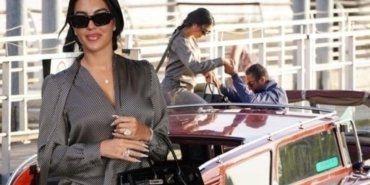 Georgina Rodriguez, Venedik Film Festivali'ne Ayak Bastı! Devasa Nişan Yüzüğüyle Göz Kamaştırdı 2 georgina-rodriguez-venedik-film-festivaline-ayak-basti-devasa-nisan-yuzuguyle-goz-kamastirdi-CJFGiOGv.jpg