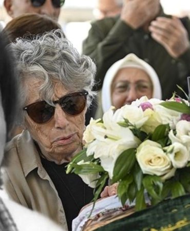 Gülden Özel: TRT’nin Işığı Gittikten Sonra Anılar ve Mirası 3 gulden-ozel-trtnin-isigi-gittikten-sonra-anilar-ve-mirasi-8gHGDt5N.jpg