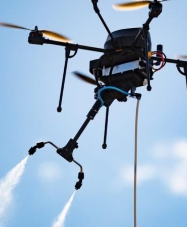 Güneş Enerjisi Santrallerinde Temizlik Artık Drone’larla Yapılacak! 8 gunes-enerjisi-santrallerinde-temizlik-artik-dronelarla-yapilacak-im5TGsx1.jpg