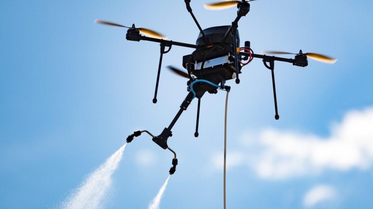 Güneş Enerjisi Santrallerinde Temizlik Artık Drone’larla Yapılacak! 2 gunes-enerjisi-santrallerinde-temizlik-artik-dronelarla-yapilacak-im5TGsx1.jpg