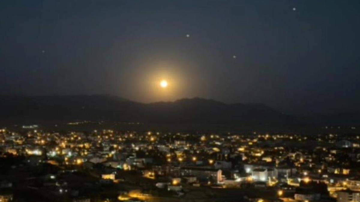 Kanlı Ay Tutulması Deprem Endişesi Yarattı! Uzmanlardan Bilimsel Açıklama Geldi 2 kanli-ay-tutulmasi-deprem-endisesi-yaratti-uzmanlardan-bilimsel-aciklama-geldi-5ksQV6Zj.jpg