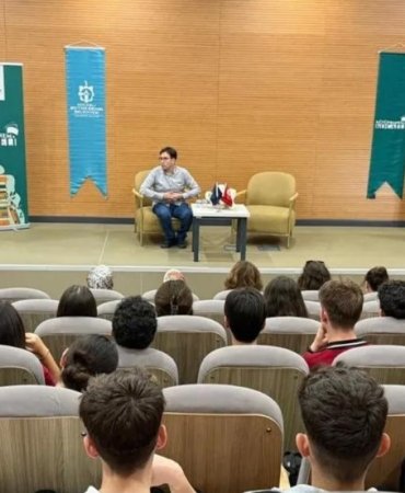 Kütüphanem Kocaeli’de Kimlik ve Toplumsal Hafıza Üzerine Düşündüren Buluşma 3 kutuphanem-kocaelide-kimlik-ve-toplumsal-hafiza-uzerine-dusunduren-bulusma-eYU1qQLS.jpg