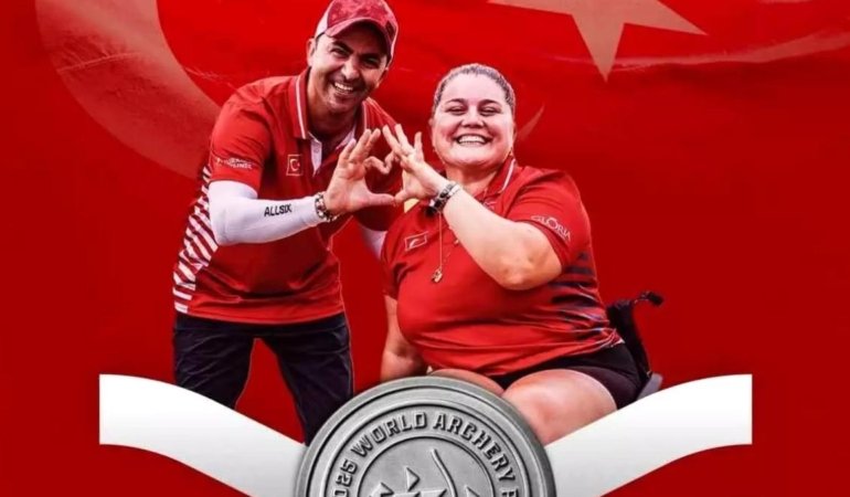 Milli okçular Öznur Cüre Girdi ve Kenan Babaoğlu’ndan gururlandıran gümüş madalya 1 milli-okcular-oznur-cure-girdi-ve-kenan-babaoglundan-gururlandiran-gumus-madalya-anauFaCL.jpg