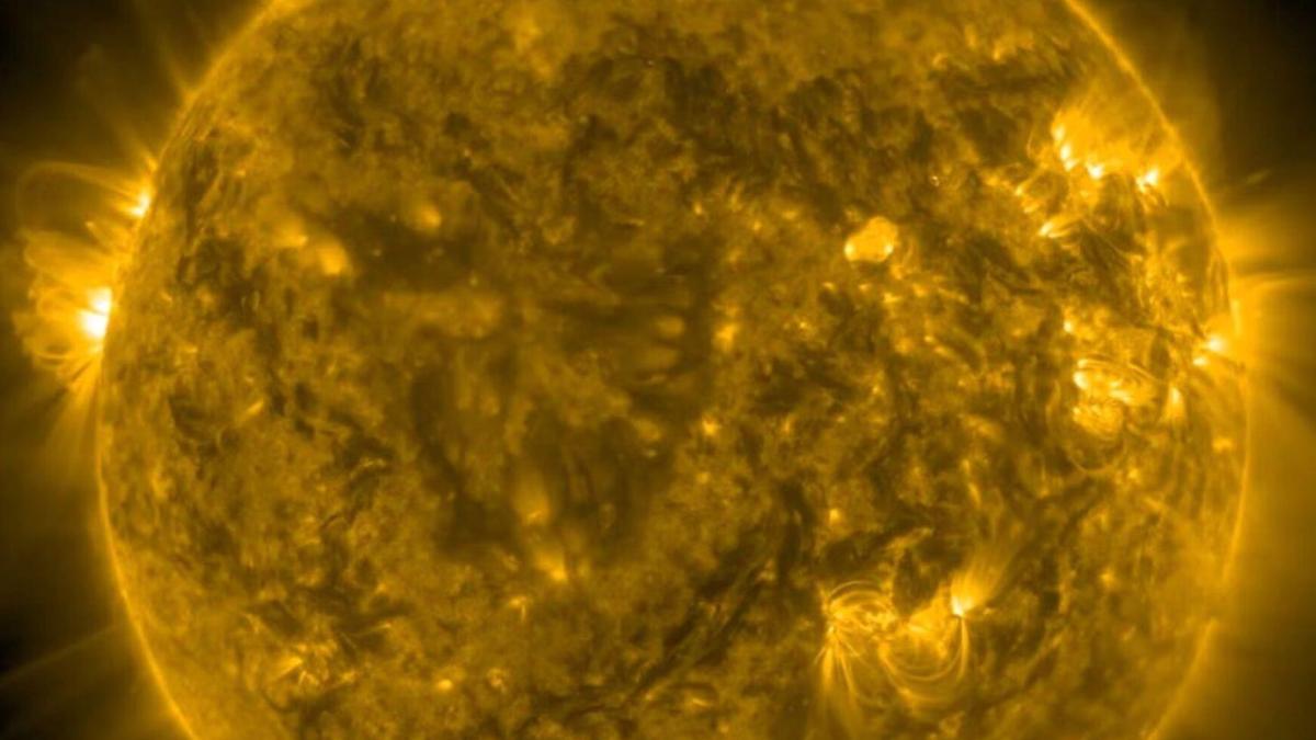 NASA’dan Güneş Aktivitesi Sürprizi: “Güneş Yavaş Yavaş Uyanıyor” 2 nasadan-gunes-aktivitesi-surprizi-gunes-yavas-yavas-uyaniyor-u7pxcVbR.jpg