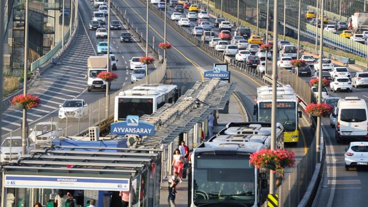 Okulun İlk Günü Toplu Taşıma Ücretsiz! İBB'den Öğrencilere Büyük Kolaylık 2 okulun-ilk-gunu-toplu-tasima-ucretsiz-ibbden-ogrencilere-buyuk-kolaylik-CMknp1Px.jpg