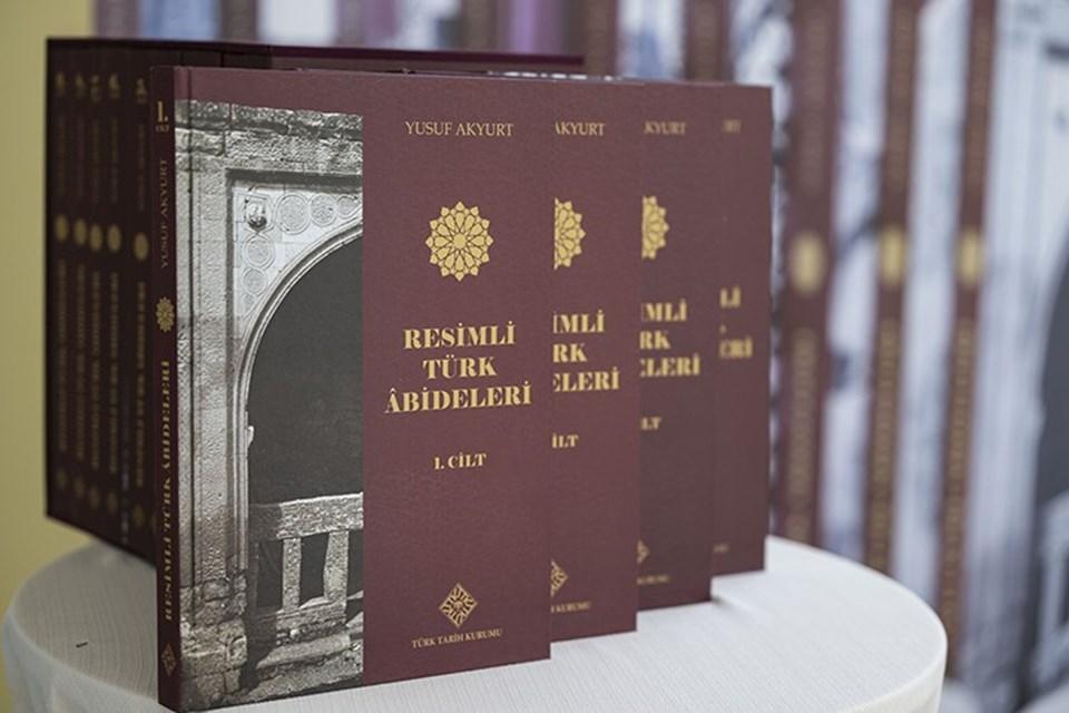 Resimli Türk Abideleri: Koleksiyonun Gölgesinden Gün ışığına Taşınan Kültür Mirasıyla Tanışın 1 Resimli Türk Abideleri: Koleksiyonun Gölgesinden Gün ışığına Taşınan Kültür Mirasıyla Tanışın