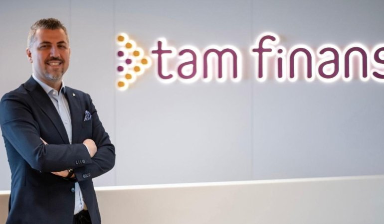 Tam Finans 'Fijital' Modeliyle KOBİ'lerin Yanında! 25 Milyar TL Ciroya Ulaştı 6 tam-finans-fijital-modeliyle-kobilerin-yaninda-25-milyar-tl-ciroya-ulasti-KyI3RQmJ.jpg