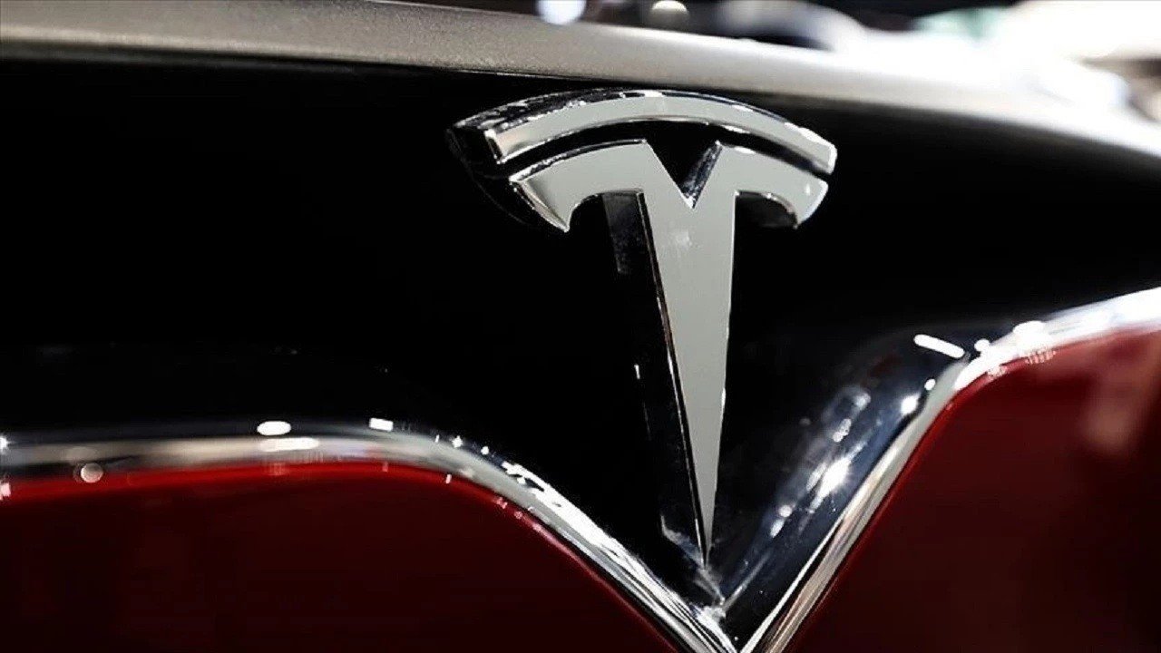 Tesla, Türkiye'deki Büyüme Hızını Artırıyor! Yeni Servis Merkezleri İçin Personel Alımı Başladı 2 tesla-turkiyedeki-buyume-hizini-artiriyor-yeni-servis-merkezleri-icin-personel-alimi-basladi-PQUKA6iK.jpg