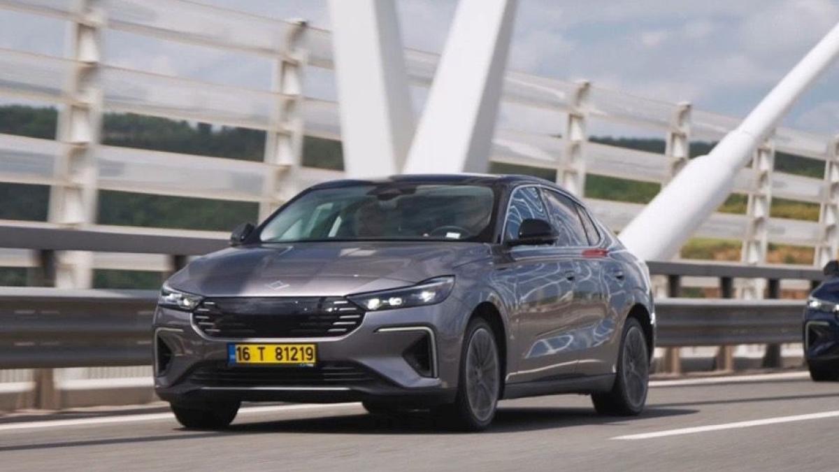 Togg T10F: Yeni Nesil Sedan ile Menzil ve Teknoloji Zirvesi 2 togg-t10f-yeni-nesil-sedan-ile-menzil-ve-teknoloji-zirvesi-xTi2zy95.jpg