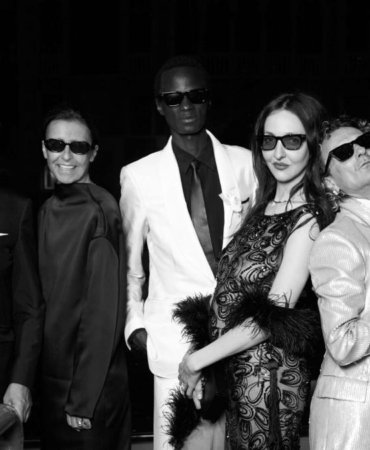 Tom Ford'un Yeni Kampanyası Venedik'te Tanıtıldı! Tilda Swinton Göz Kamaştırdı 2 tom-fordun-yeni-kampanyasi-venedikte-tanitildi-tilda-swinton-goz-kamastirdi-1ll3pTzI.jpg