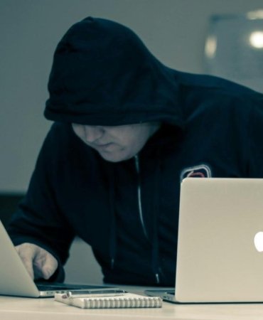 Trump Bağlantılı Kripto Para Hacklendi! WLFI Sahipleri Çift Yönlü Saldırıya Uğradı 4 trump-baglantili-kripto-para-hacklendi-wlfi-sahipleri-cift-yonlu-saldiriya-ugradi-tRPy8TCP.jpg