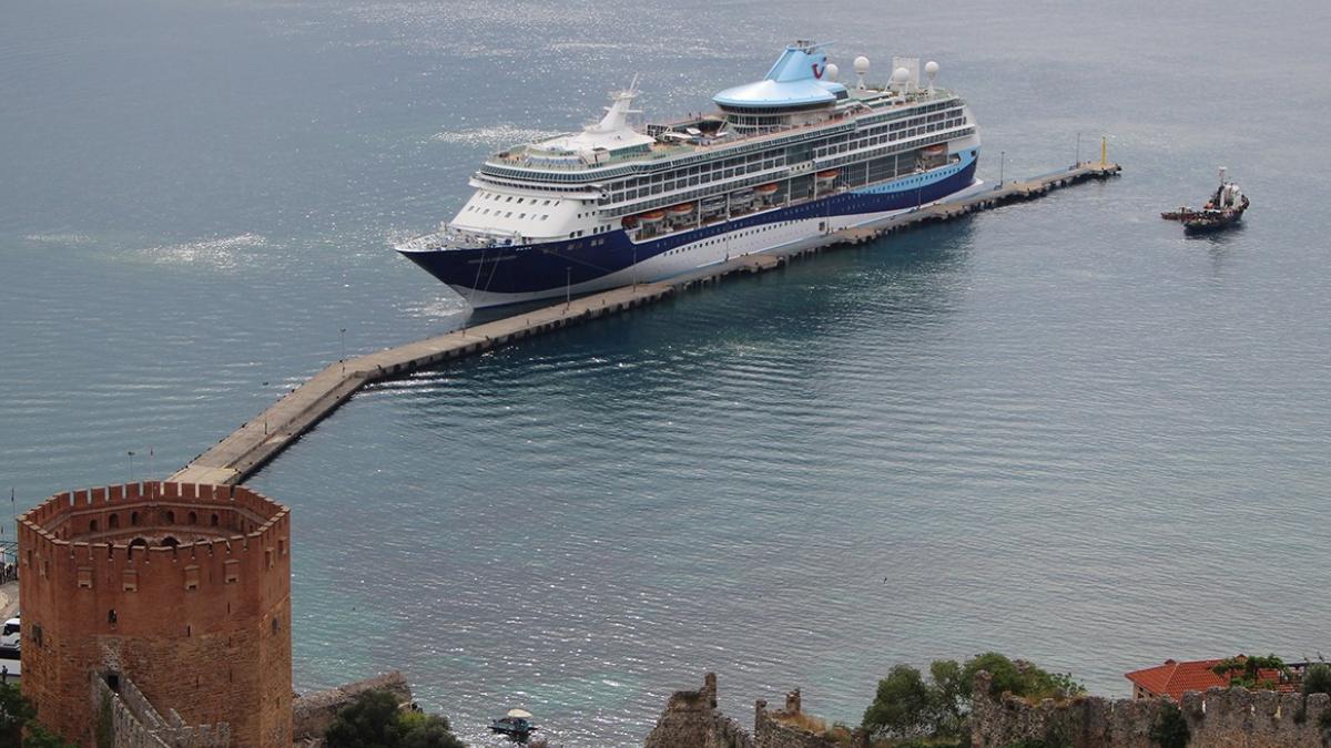 Türkiye Kruvaziyer Turizminde Rekor Kırıyor! Yıl Sonunda 2 Milyon Turist Bekleniyor 2 turkiye-kruvaziyer-turizminde-rekor-kiriyor-yil-sonunda-2-milyon-turist-bekleniyor-99j41VV8.jpg