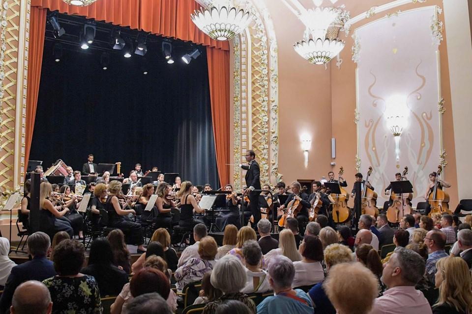 Türkiye-Norveç Daveti: Enescu Festivali’nde Türk Senfonisi Romanya’yı Büyüledi 1 Türkiye-Norveç Daveti: Enescu Festivali’nde Türk Senfonisi Romanya’yı Büyüledi