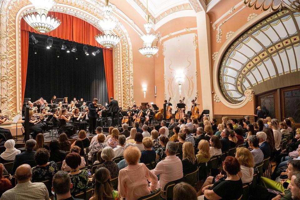 Türkiye-Norveç Daveti: Enescu Festivali’nde Türk Senfonisi Romanya’yı Büyüledi 2 Türkiye-Norveç Daveti: Enescu Festivali’nde Türk Senfonisi Romanya’yı Büyüledi