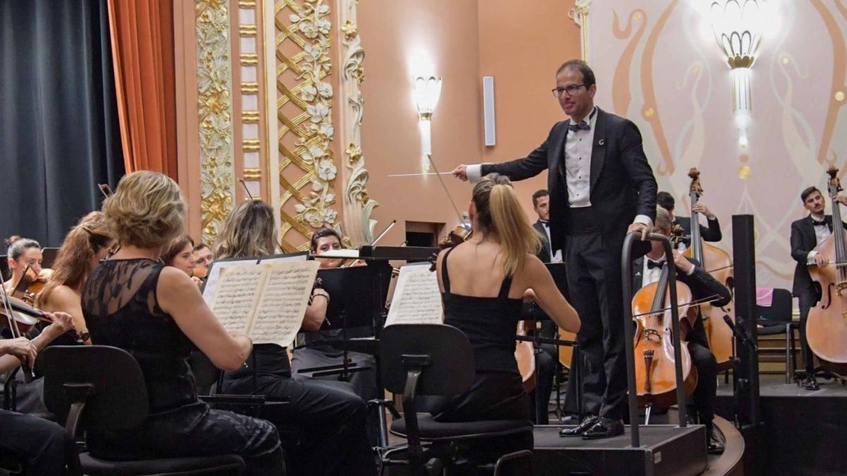 turkiye-norvec-daveti-enescu-festivalinde-turk-senfonisi-romanyayi-buyuledi-siQsjrtO.jpg