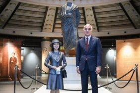 Türkiye’e Duyduğu Bitmeyen İlgi: Göbeklitepe’den Millet Kütüphanesi’ne Akiko Mikasa’nın Ziyaretinde Büyüleyici Anlar 3 turkiyee-duydugu-bitmeyen-ilgi-gobeklitepeden-millet-kutuphanesine-akiko-mikasanin-ziyaretinde-buyuleyici-anlar-xNl4tZ1O.jpg