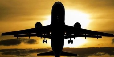 Uçak Yolcularına Yeni Dönem! Kabinde Ücretsiz Su Verilmesi Zorunlu Oluyor 15 ucak-yolcularina-yeni-donem-kabinde-ucretsiz-su-verilmesi-zorunlu-oluyor-eUTleNWG.jpg