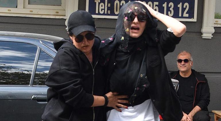 Ünlü şarkıcı Güllü’nün trajik ölümüyle ilgili soruşturma yeni görüntülerle netleşti 4 Ünlü şarkıcı Güllü’nün trajik ölümüyle ilgili soruşturma yeni görüntülerle netleşti
