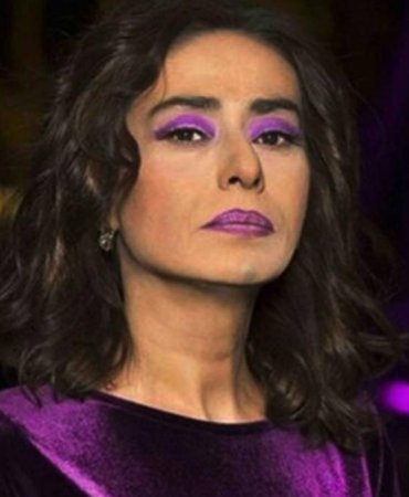 Yıldız Tilbe parfüm kokusundan bayılma tehlikesi geçirdi 4 yildiz-tilbe-parfum-kokusundan-bayilma-tehlikesi-gecirdi-WGizSaAs.jpg