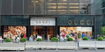 AB Komisyonu'ndan Lüks Moda Markalarına Fahiş Fiyat Cezası: Gucci, Chloe ve Loewe'ye 157 Milyon Euro Ceza 6 ab-komisyonundan-luks-moda-markalarina-fahis-fiyat-cezasi-gucci-chloe-ve-loeweye-157-milyon-k5WLilTN.jpg
