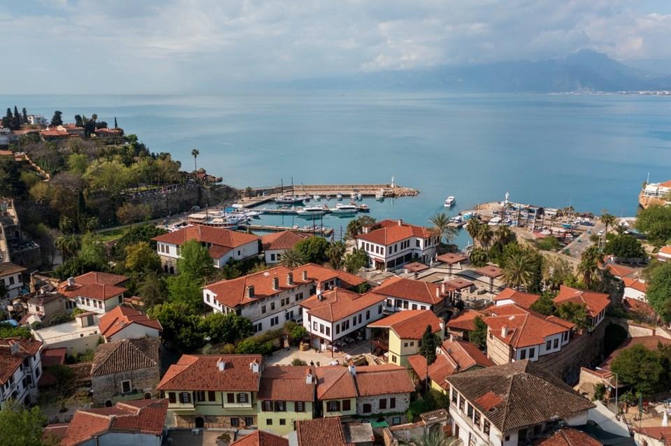 Antalya Kültür Yolu Festivali: Şehrin Yüzyıllık Mirası ve Modern Seslerle Buluşuyor 3 Antalya Kültür Yolu Festivali: Şehrin Yüzyıllık Mirası ve Modern Seslerle Buluşuyor