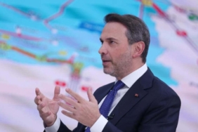 Bakan Bayraktar: “Türkiye’nin Enerji Talebi 30 Yılda Üçe Katlanacak, Arzı Güvence Altına Alacağız” 2 bakan-bayraktar-turkiyenin-enerji-talebi-30-yilda-uce-katlanacak-arzi-guvence-altina-alacagiz-V4DuFpjL.jpg