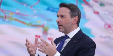 Bakan Bayraktar: “Türkiye’nin Enerji Talebi 30 Yılda Üçe Katlanacak, Arzı Güvence Altına Alacağız” 13 bakan-bayraktar-turkiyenin-enerji-talebi-30-yilda-uce-katlanacak-arzi-guvence-altina-alacagiz-V4DuFpjL.jpg