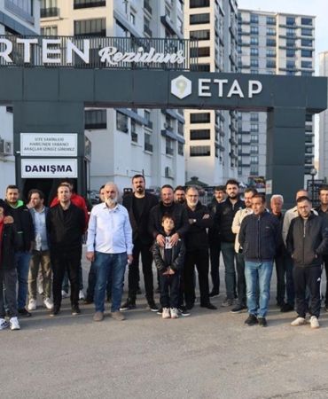 Elazığ'da Yurten-9 Sakinlerinden Aidat İsyanı: “27 Bin Liralık Aidatı Ödeyemeyiz” 8 elazigda-yurten-9-sakinlerinden-aidat-isyani-27-bin-liralik-aidati-odeyemeyiz-u4fUY5Qa.jpg