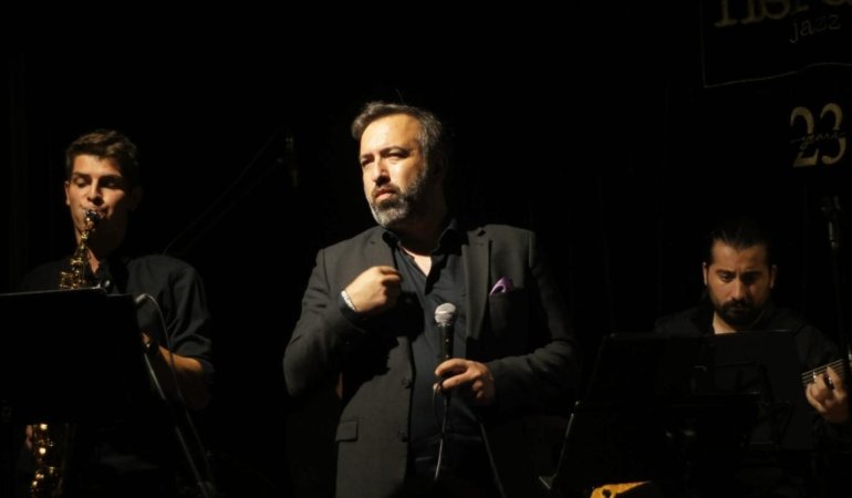 Hakan Ali Toker ve Erdem Özkan, Nardis'te Müziği ve Aşkı Buluşturdu 6 hakan-ali-toker-ve-erdem-ozkan-nardiste-muzigi-ve-aski-bulusturdu-iHtpzn9h.jpg