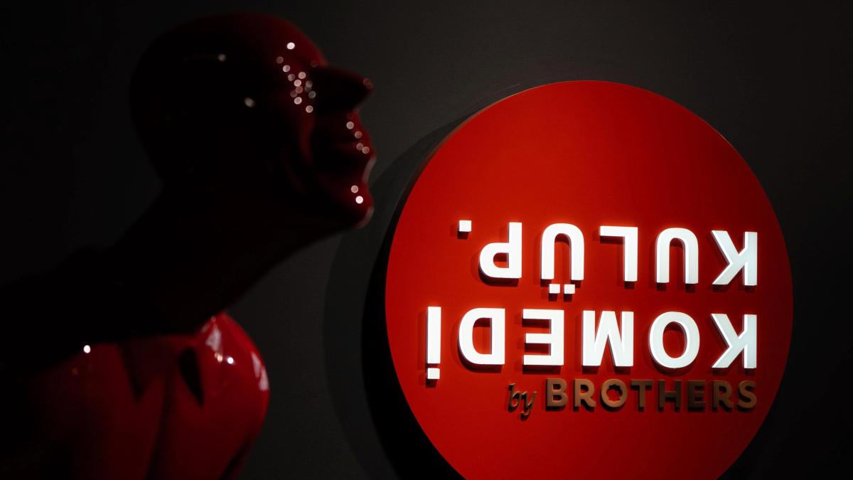 Komedi Kulüp by Brothers yeni sezonu Kalben konseriyle açıyor 2 komedi-kulup-by-brothers-yeni-sezonu-kalben-konseriyle-aciyor-HIugPiTH.jpg